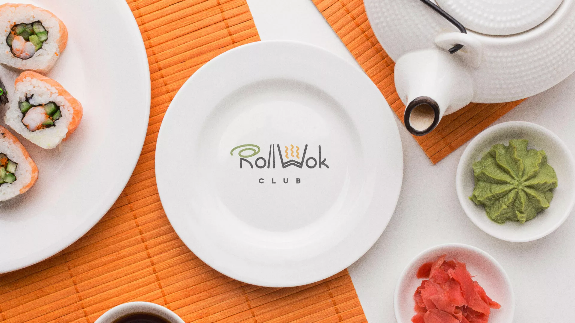 Разработка логотипа и фирменного стиля суши-бара «Roll Wok Club» в Копейске